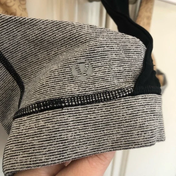 Lululemon Athletica women’s sports bra 🍋 - Picture 8 of 11